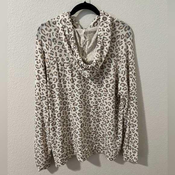 Leopard Print Hoodie Sweatshirt - Picture 4 of 4